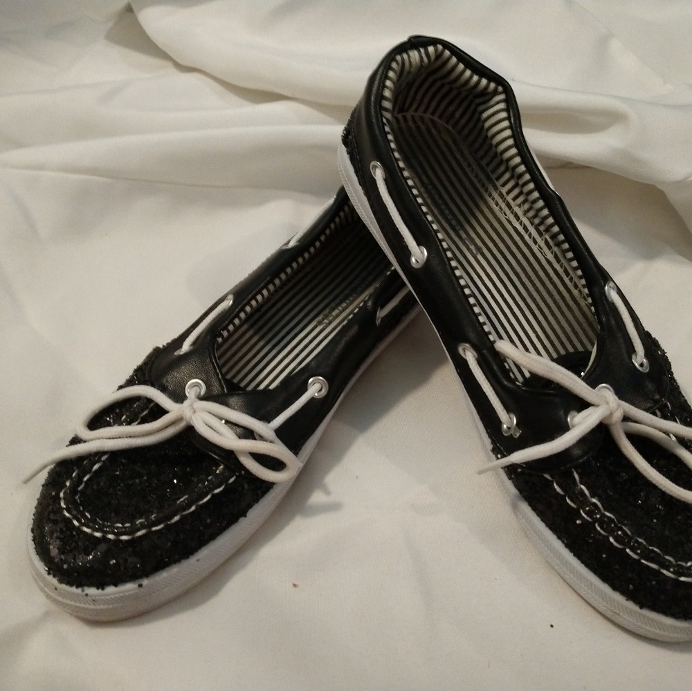 Maurices boat shoes